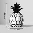 Esculturas Decorativas Frutas Listradas – Maçã e Abacaxi em Resina Minimalista Preto e Branco